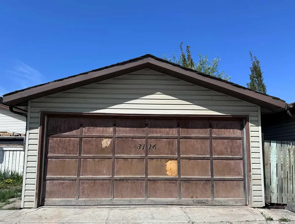 3116 51 Street SW Calgary AB T3E 6R4