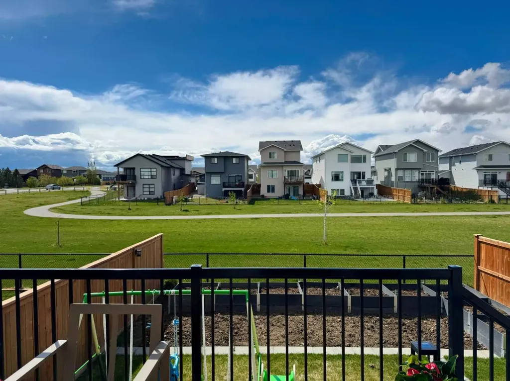18 Blackwolf Pass N Lethbridge AB T1H 7H7