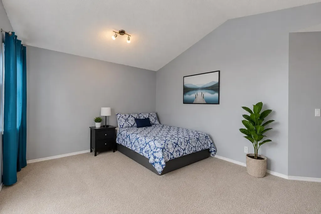 47 Westmount Road Okotoks AB T1S 2J3