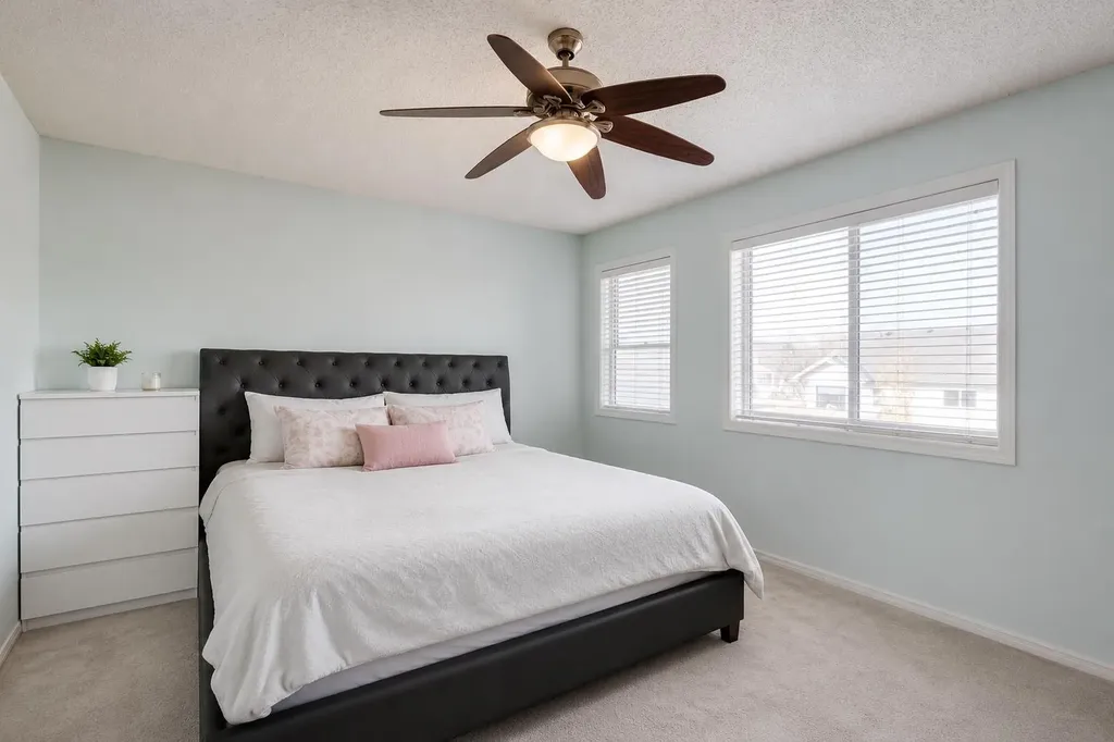 47 Westmount Road Okotoks AB T1S 2J3