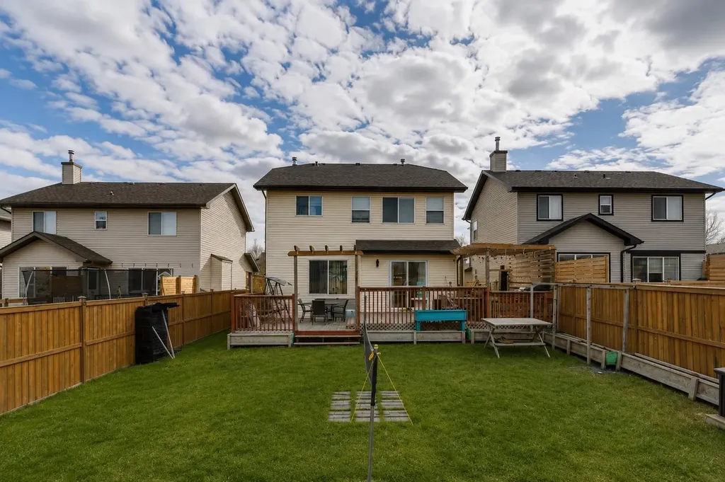 47 Westmount Road Okotoks AB T1S 2J3
