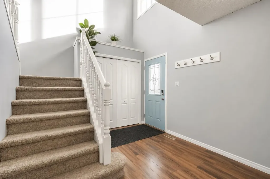 47 Westmount Road Okotoks AB T1S 2J3
