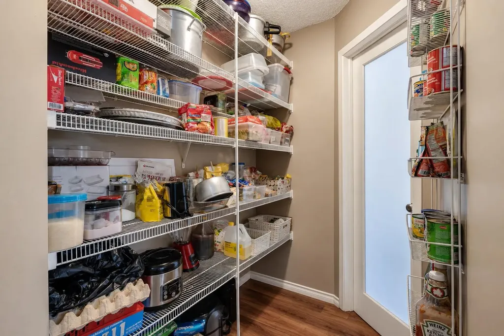47 Westmount Road Okotoks AB T1S 2J3