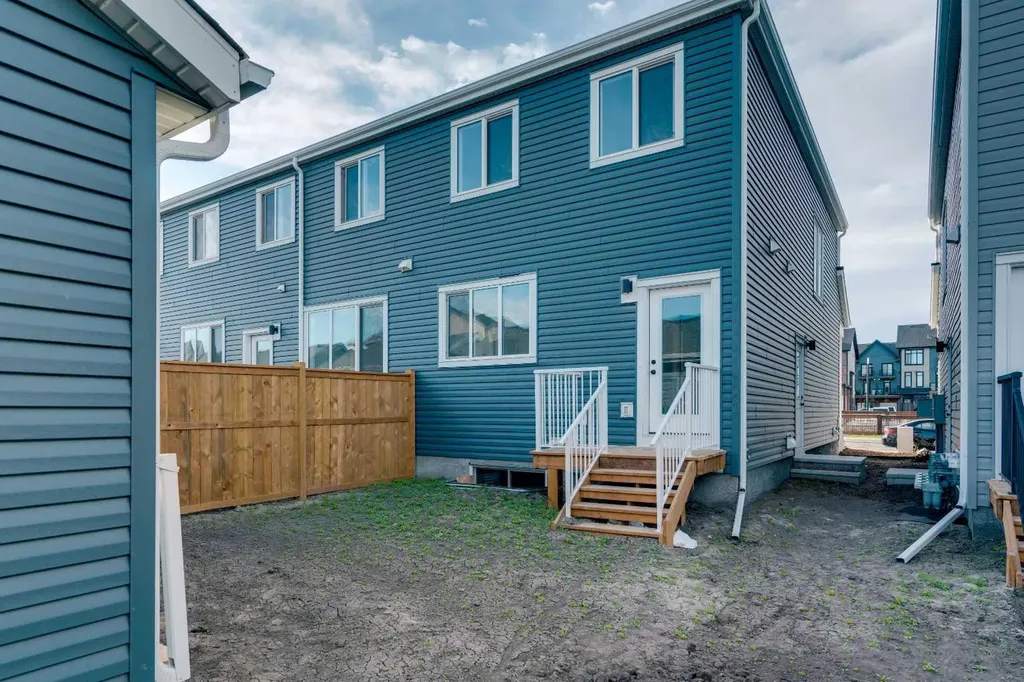 229 Heirloom Way SE Calgary AB T3S 0H2