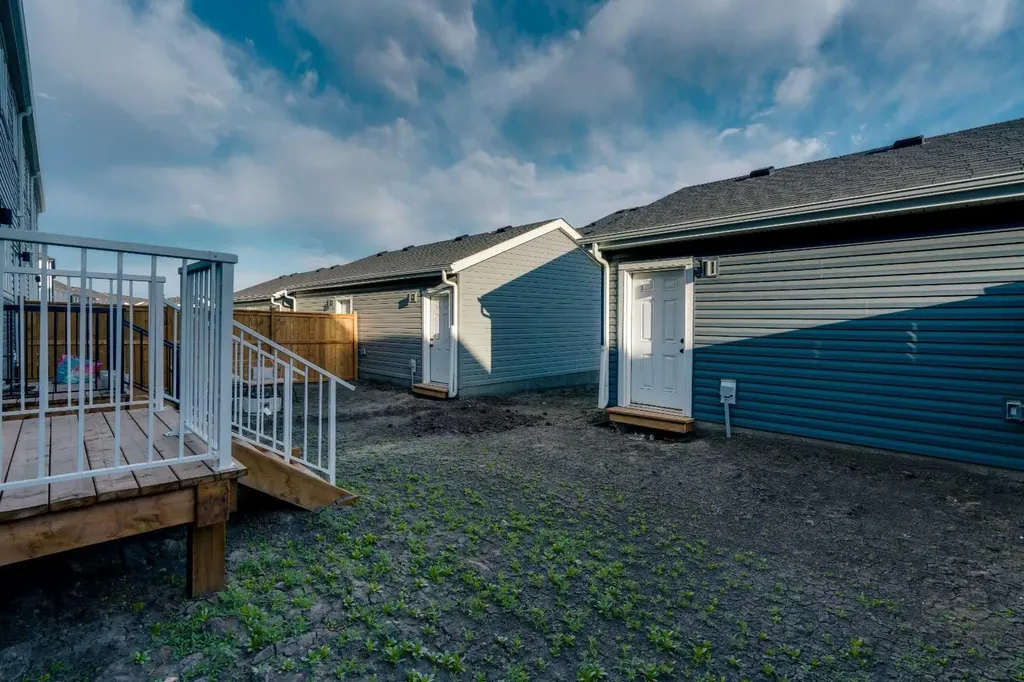 229 Heirloom Way SE Calgary AB T3S 0H2