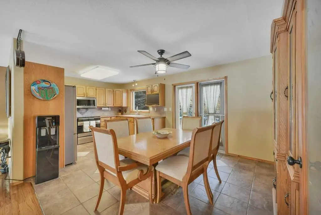 41124 Range Road 282 Rural Lacombe County AB T4L 2N3