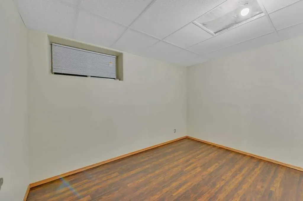 41124 Range Road 282 Rural Lacombe County AB T4L 2N3