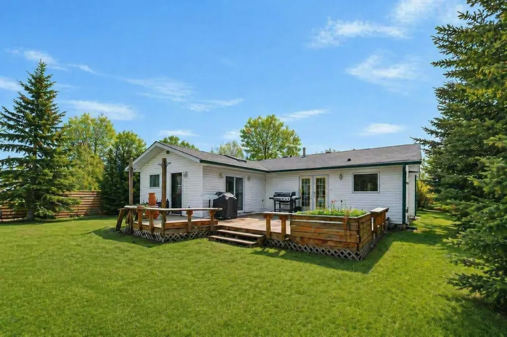41124 Range Road 282 Rural Lacombe County AB T4L 2N3