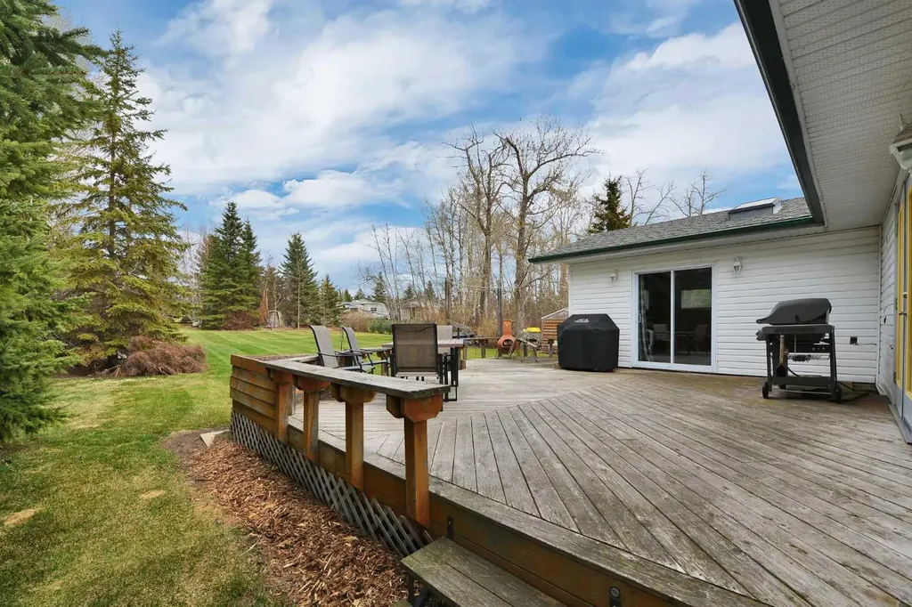 41124 Range Road 282 Rural Lacombe County AB T4L 2N3