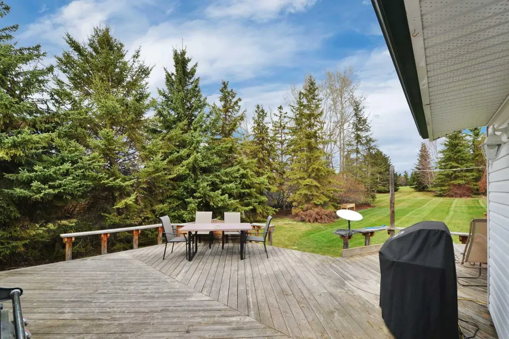 41124 Range Road 282 Rural Lacombe County AB T4L 2N3