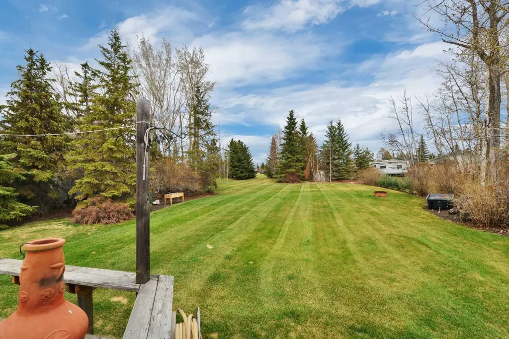 41124 Range Road 282 Rural Lacombe County AB T4L 2N3