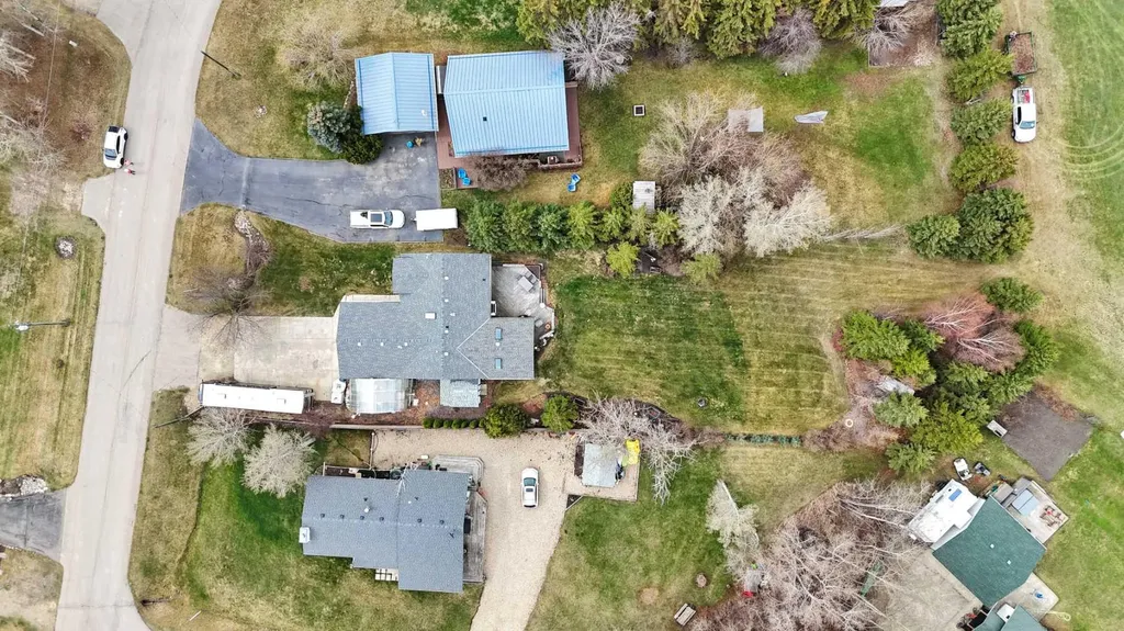 41124 Range Road 282 Rural Lacombe County AB T4L 2N3