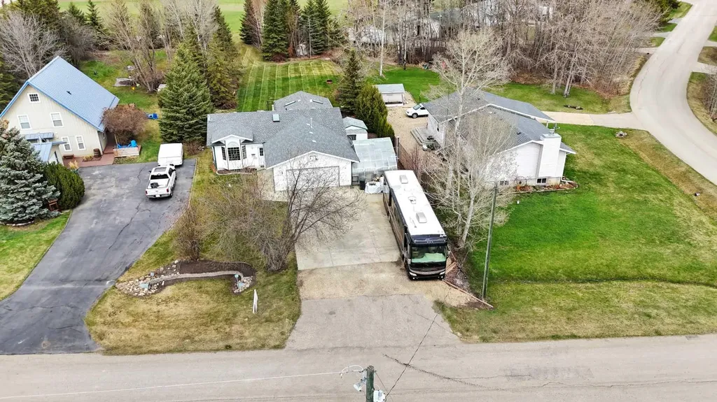 41124 Range Road 282 Rural Lacombe County AB T4L 2N3
