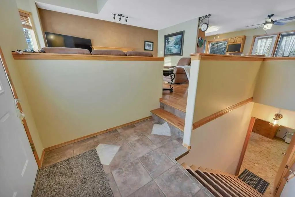 41124 Range Road 282 Rural Lacombe County AB T4L 2N3
