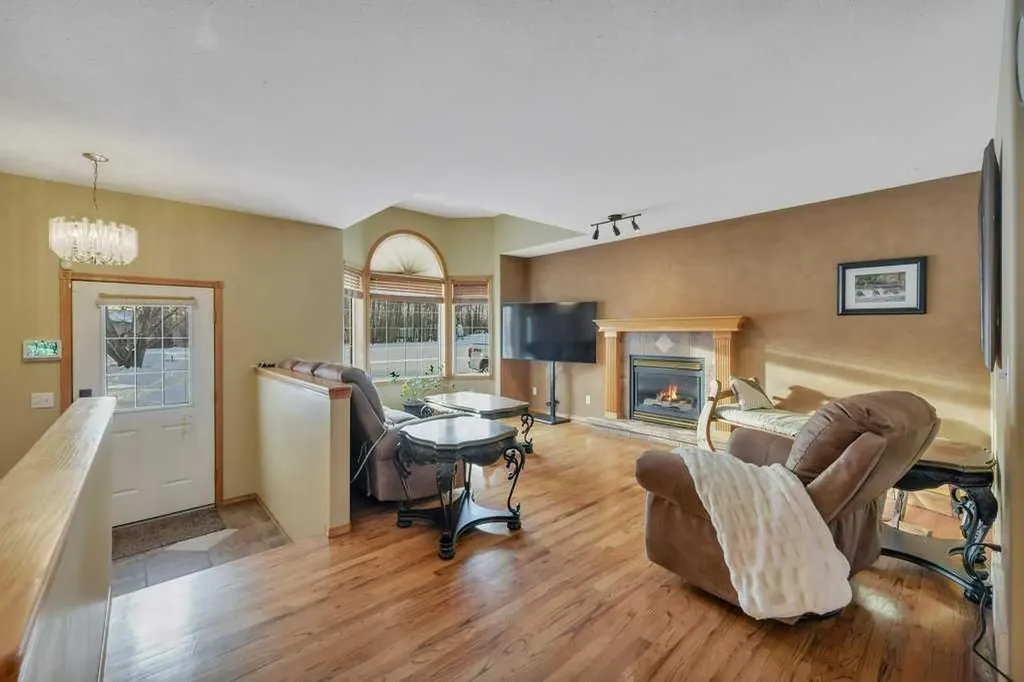 41124 Range Road 282 Rural Lacombe County AB T4L 2N3