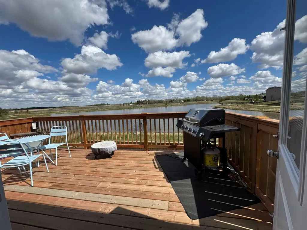 6812 50 Avenue Camrose AB T4V 5G1