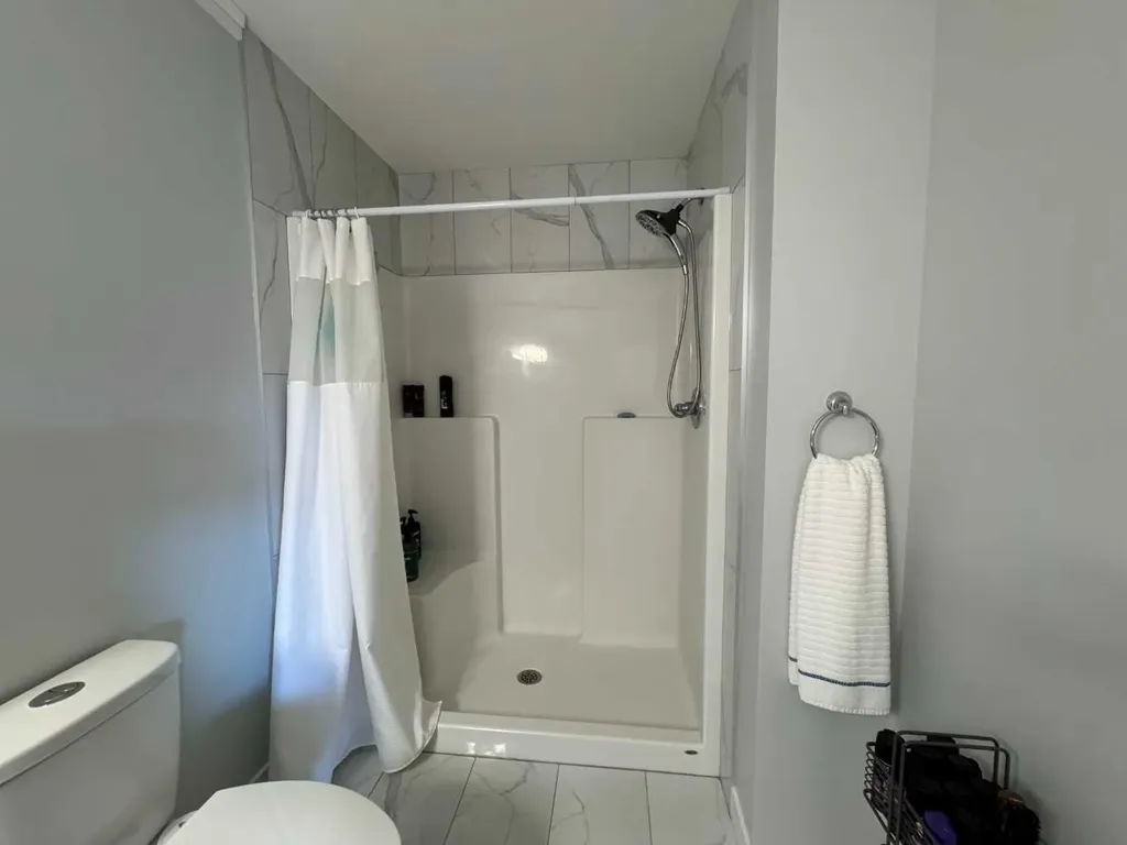 6812 50 Avenue Camrose AB T4V 5G1