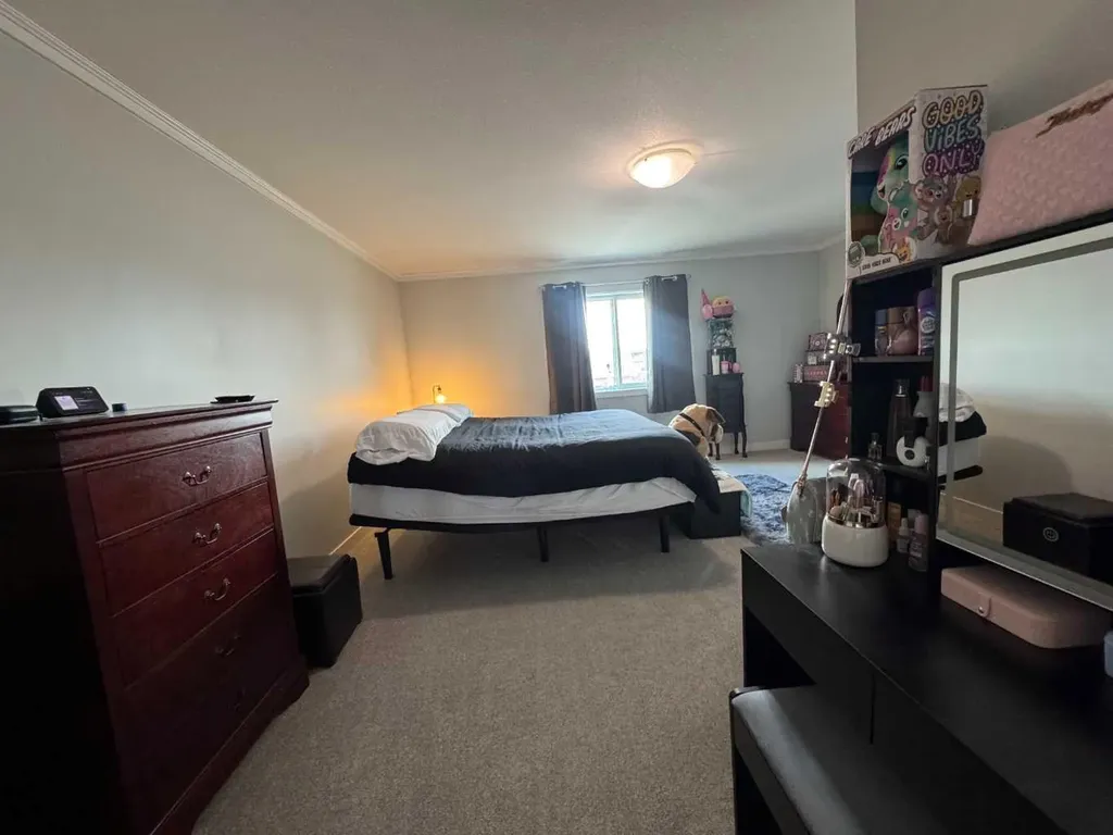 6812 50 Avenue Camrose AB T4V 5G1