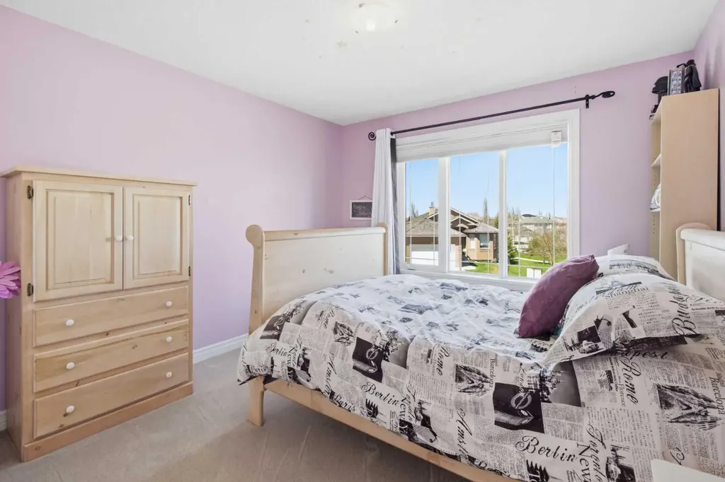 36 Hampstead Hill NW Calgary AB T3A 6E9