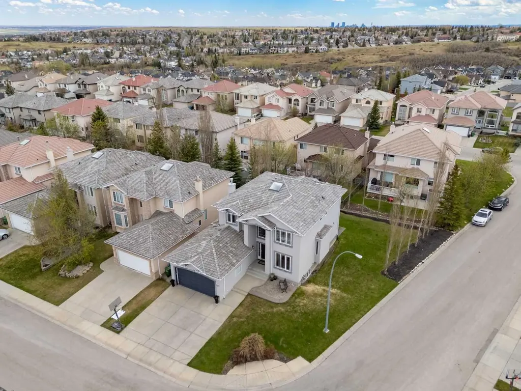 36 Hampstead Hill NW Calgary AB T3A 6E9