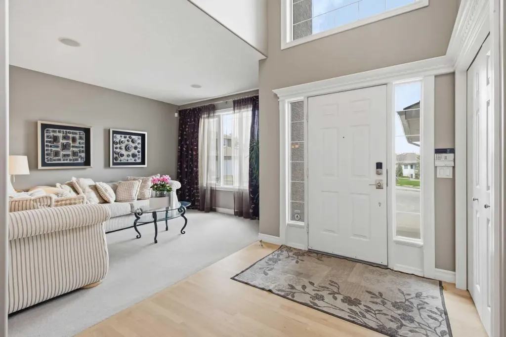36 Hampstead Hill NW Calgary AB T3A 6E9