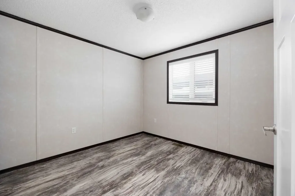 725 Beacon Hill Drive Fort Mcmurray AB T9H 2P6
