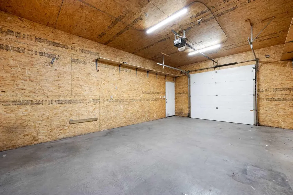 725 Beacon Hill Drive Fort Mcmurray AB T9H 2P6