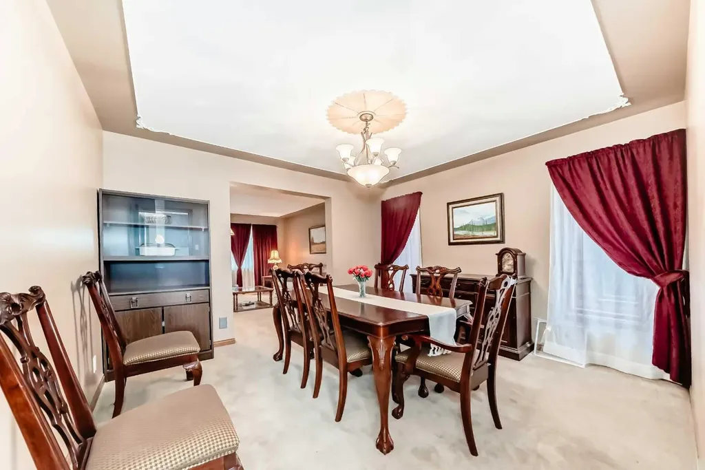 71 Edenwold Place NW Calgary AB T3A 3T8