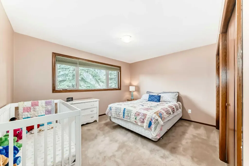 71 Edenwold Place NW Calgary AB T3A 3T8