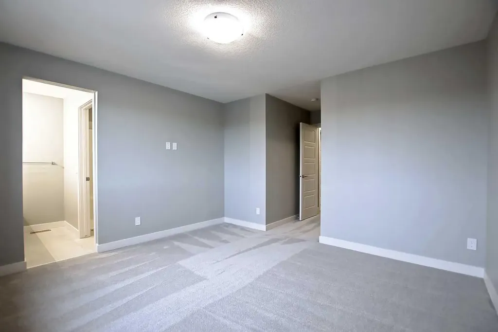 2085 Cobblespring Avenue SW Airdrie AB T4B 5z6
