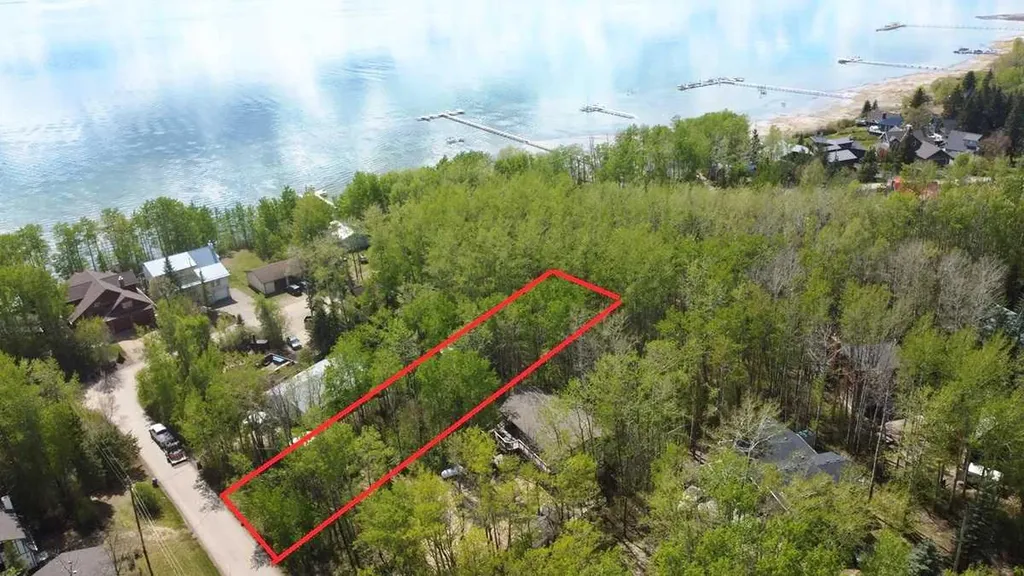 689 Fox Crescent Sunbreaker Cove AB T0C 0J0