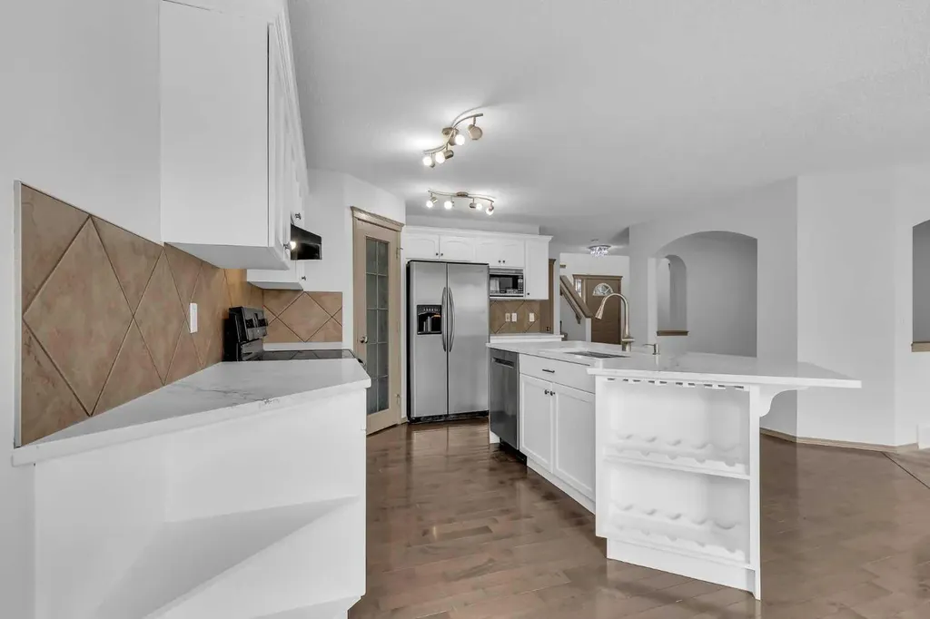 35 New Brighton Manor SE Calgary AB T2Z 4G8