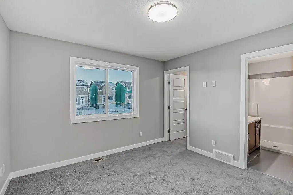 2081 Cobblespring Avenue SW Airdrie AB T4B 5Z6