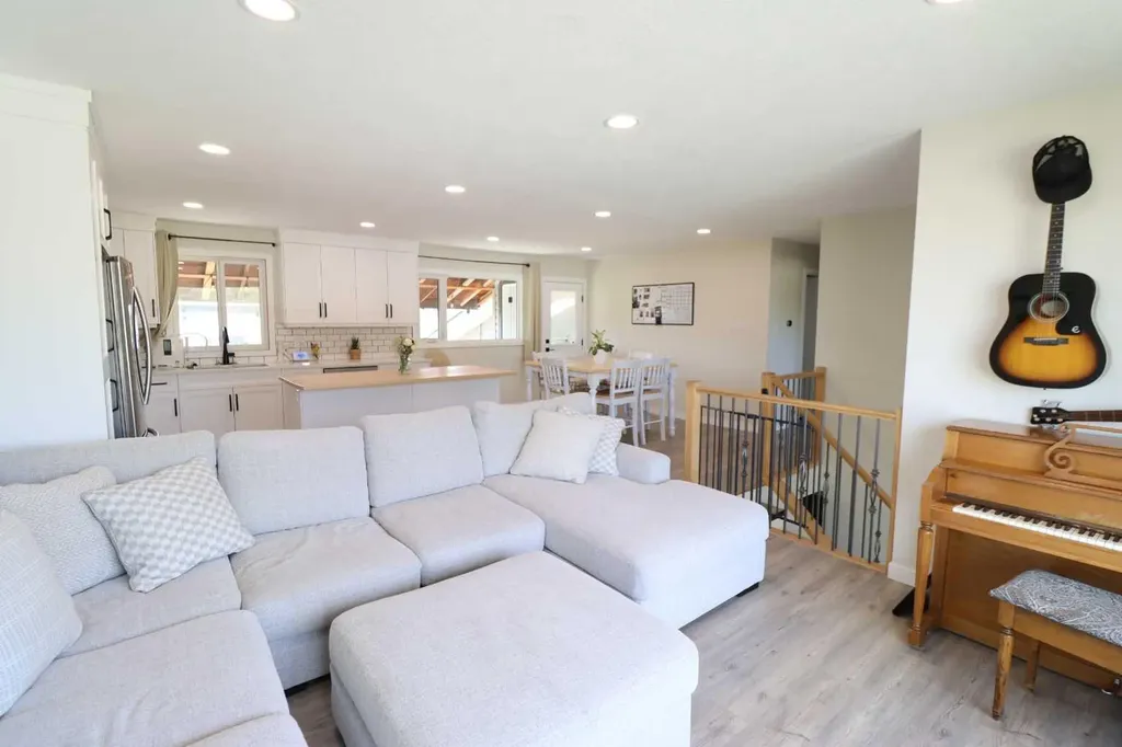3918 52 Street Taber AB T1G 1B7