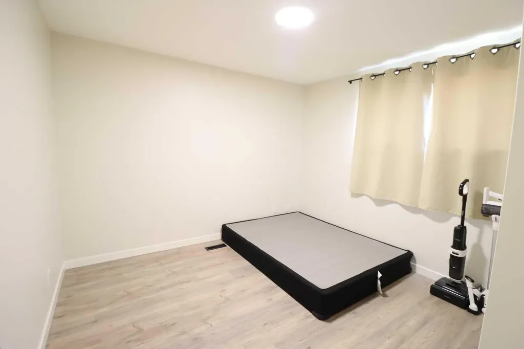 3918 52 Street Taber AB T1G 1B7