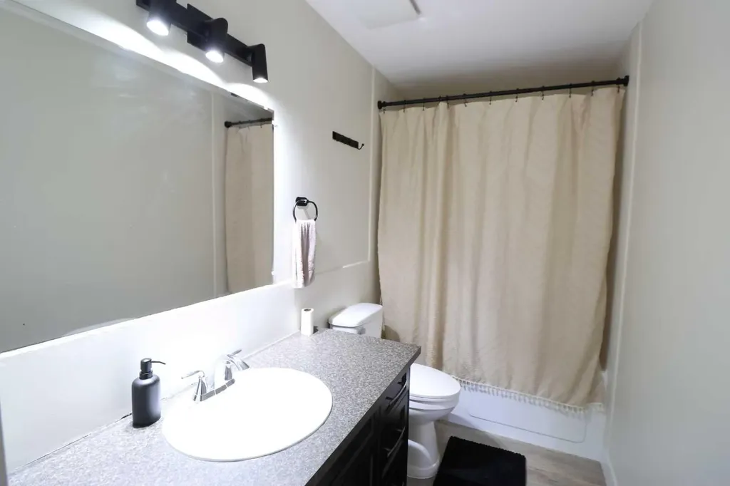 3918 52 Street Taber AB T1G 1B7