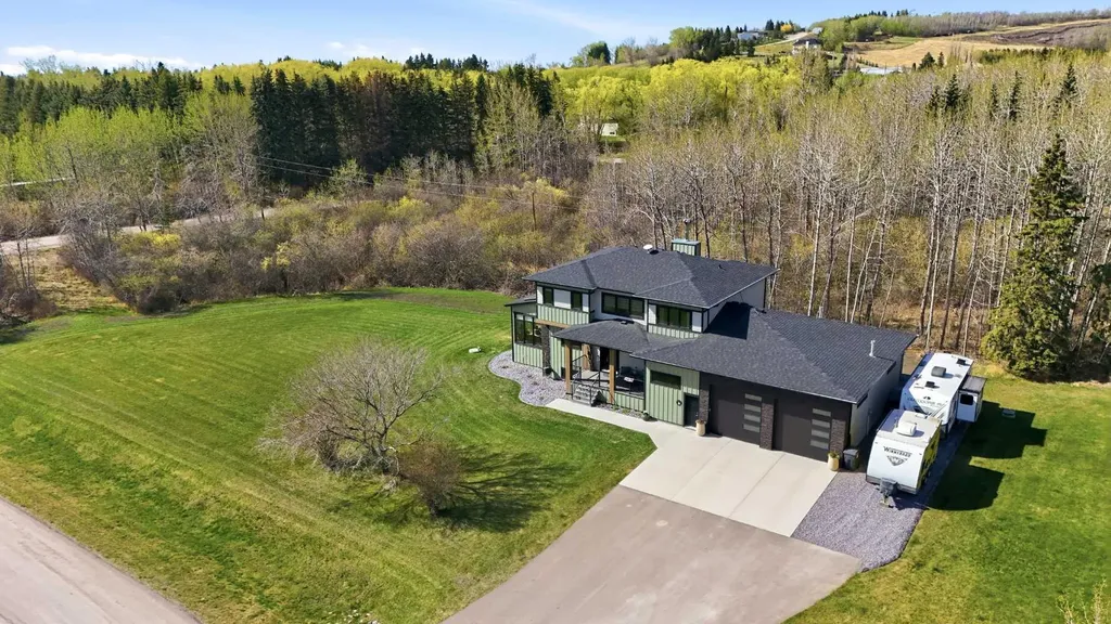 26553 Highway 11 Rural Red Deer County AB T4E 1A5