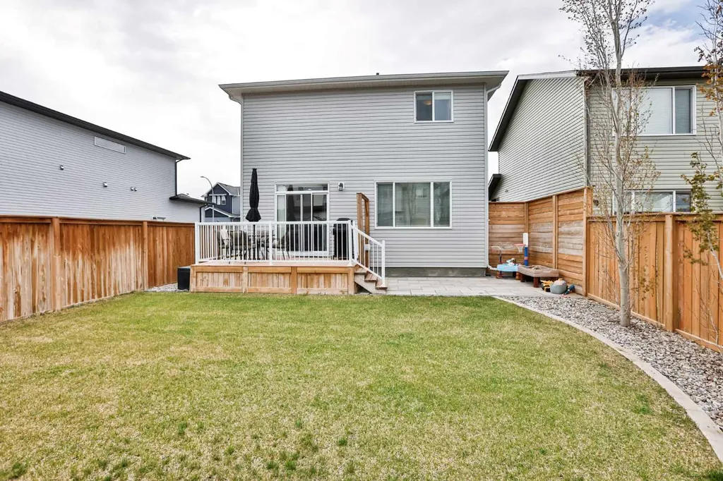 1109 Pacific Circle W Lethbridge AB T1J 5V5