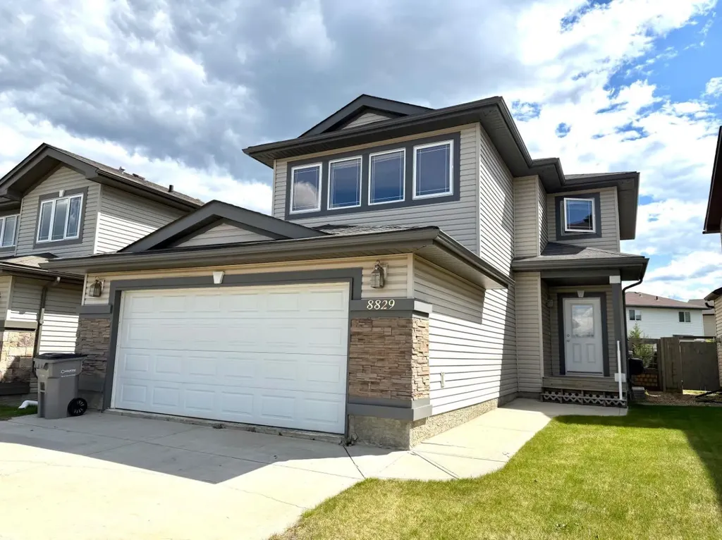 8829 89 Avenue Grande Prairie AB T8X 0C6