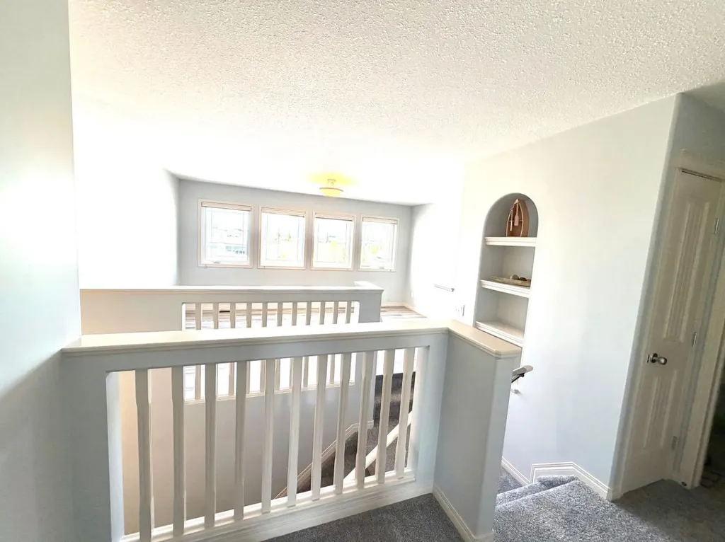 8829 89 Avenue Grande Prairie AB T8X 0C6