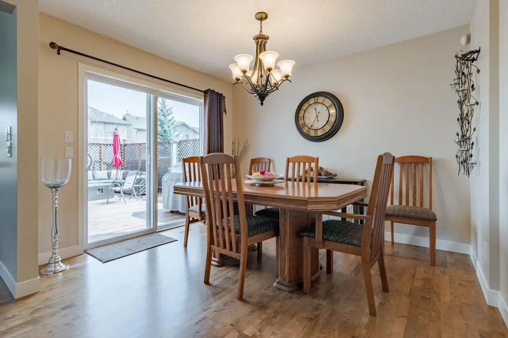 6 Cranwell Link SE Calgary AB T3M 1G3