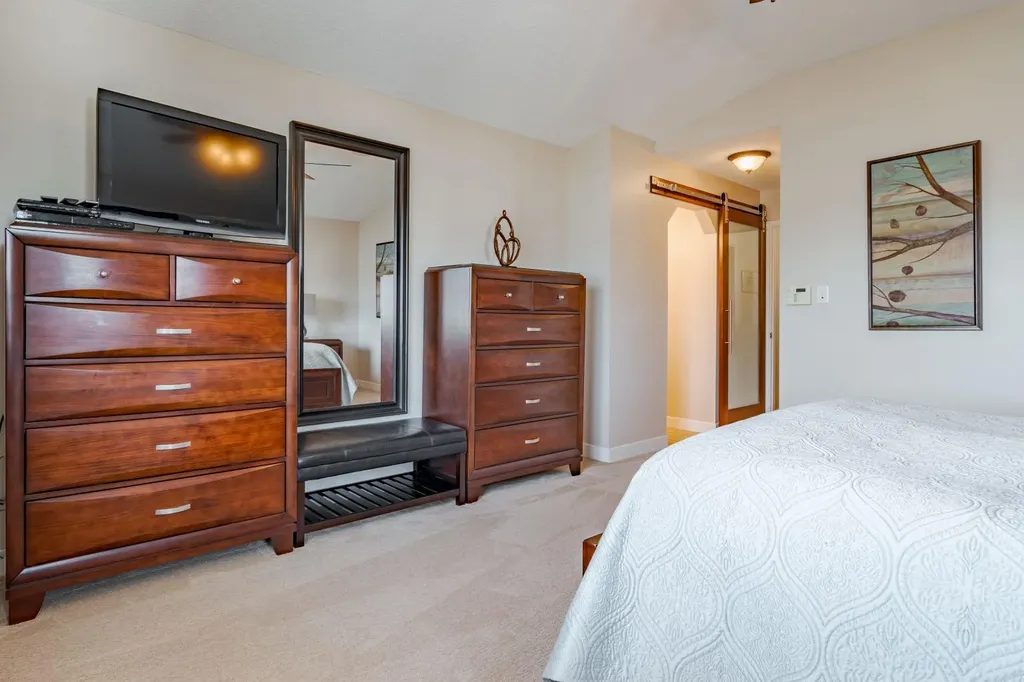 6 Cranwell Link SE Calgary AB T3M 1G3