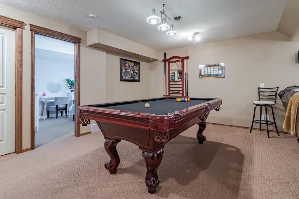 6 Cranwell Link SE Calgary AB T3M 1G3