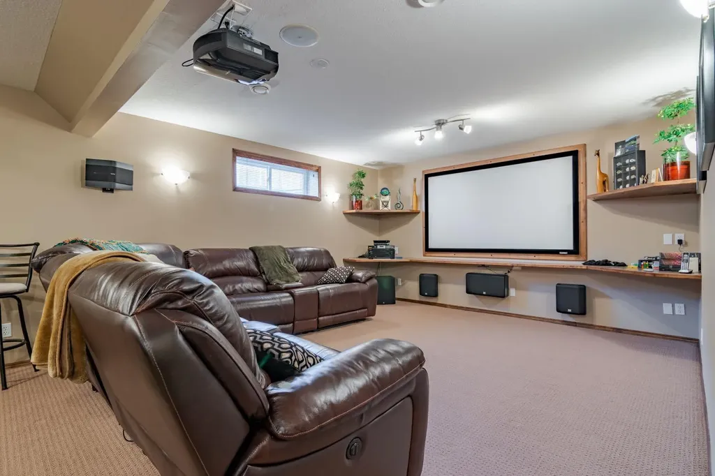 6 Cranwell Link SE Calgary AB T3M 1G3