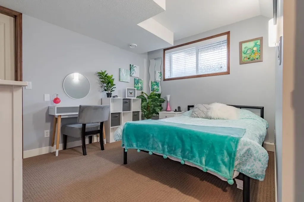 6 Cranwell Link SE Calgary AB T3M 1G3