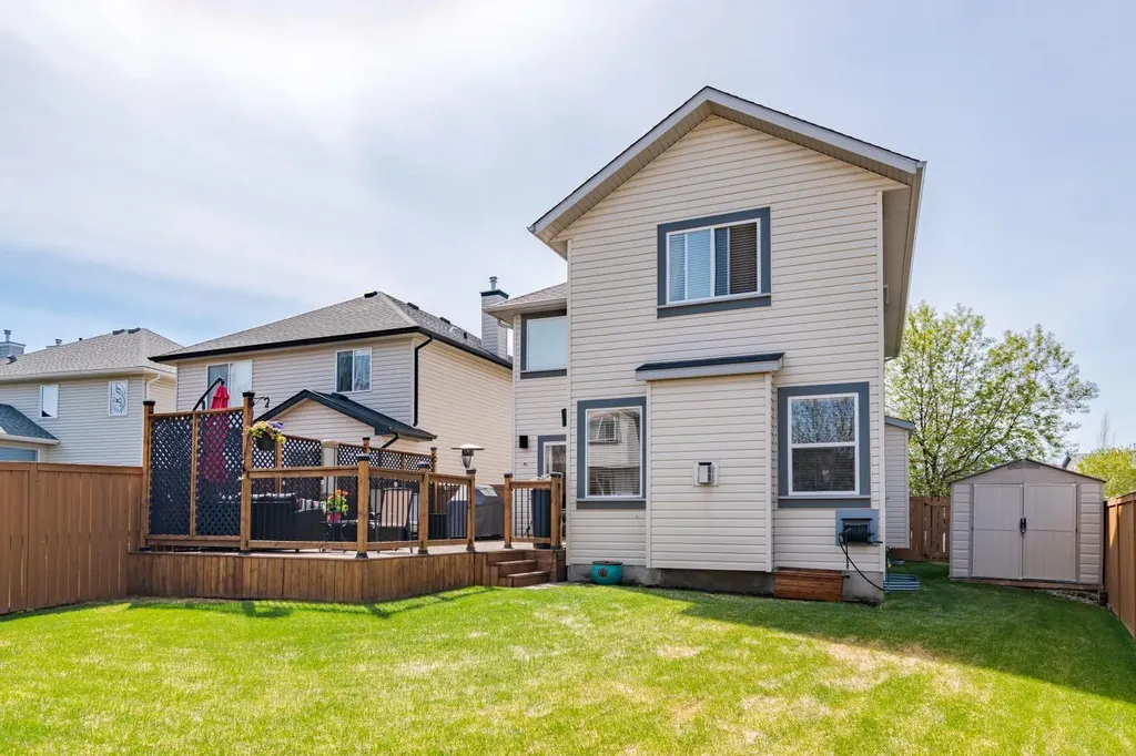 6 Cranwell Link SE Calgary AB T3M 1G3