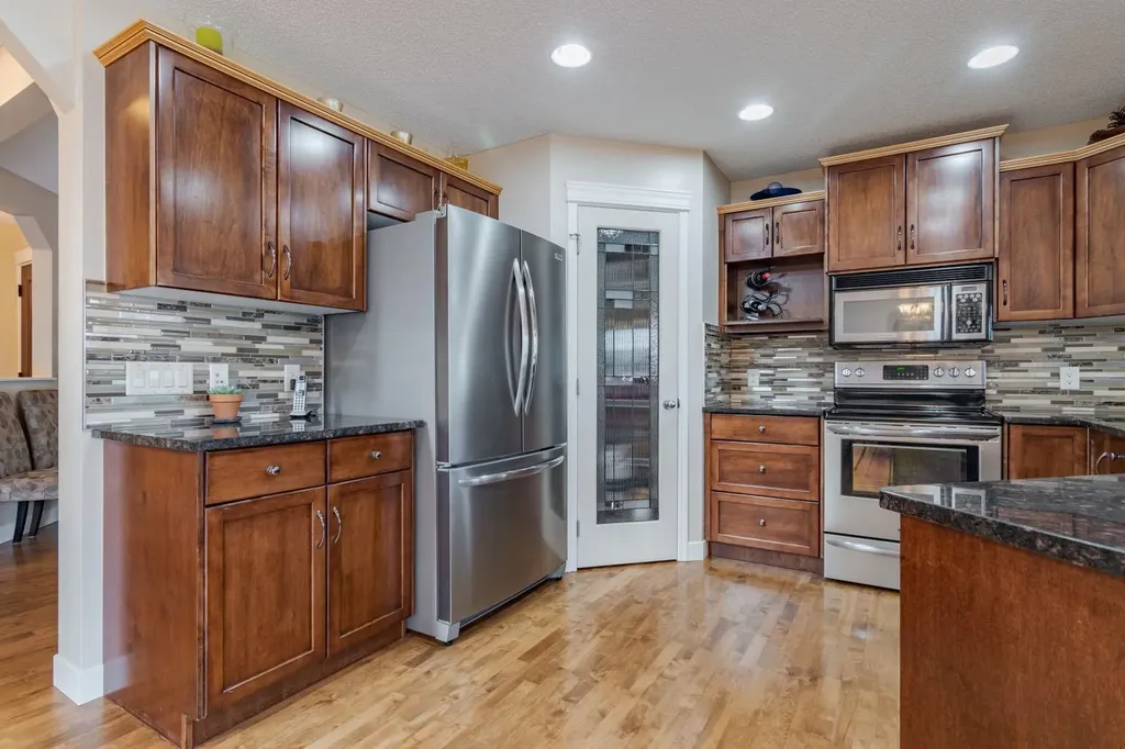 6 Cranwell Link SE Calgary AB T3M 1G3
