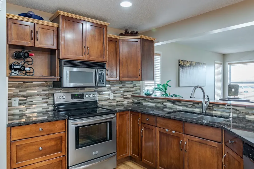 6 Cranwell Link SE Calgary AB T3M 1G3