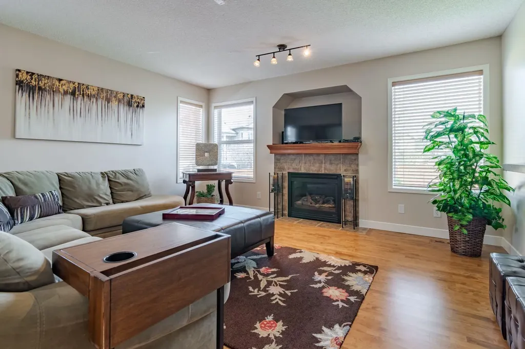 6 Cranwell Link SE Calgary AB T3M 1G3
