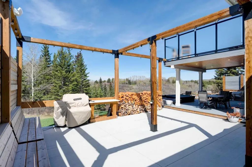 608 Bearspaw Village Road Rural Rocky View County AB T3L2P1